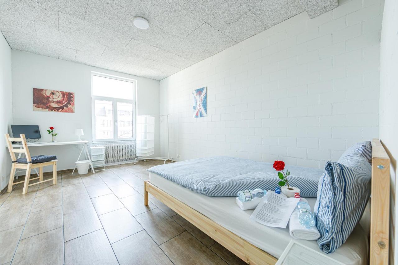 Simple Rooms - Yellow Inn St. Gallen Exteriör bild