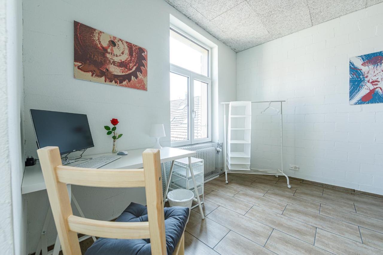 Simple Rooms - Yellow Inn St. Gallen Exteriör bild