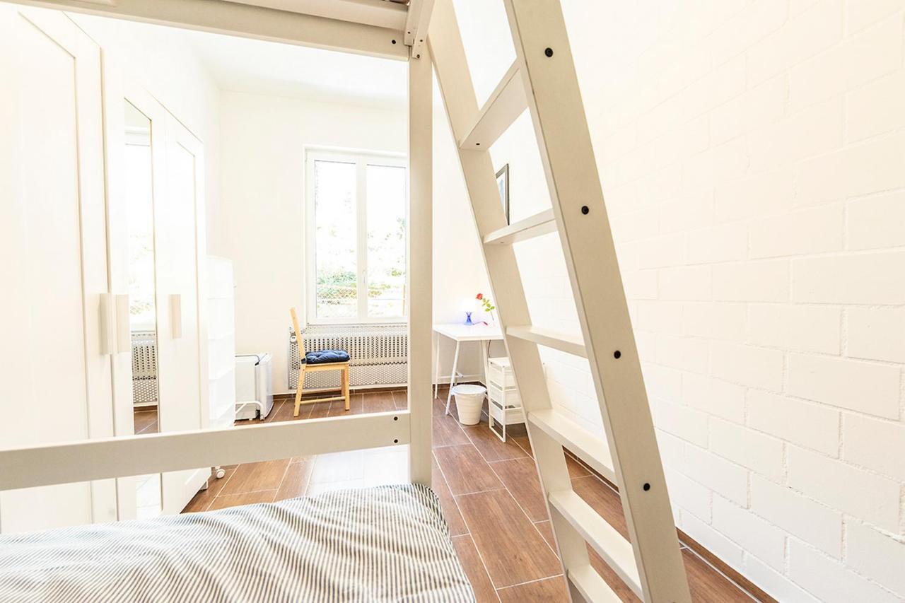 Simple Rooms - Yellow Inn St. Gallen Exteriör bild